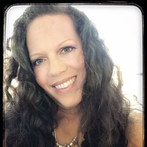 Meet your Posher, Kim michelle